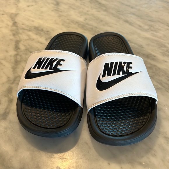 boys nike slide sandals